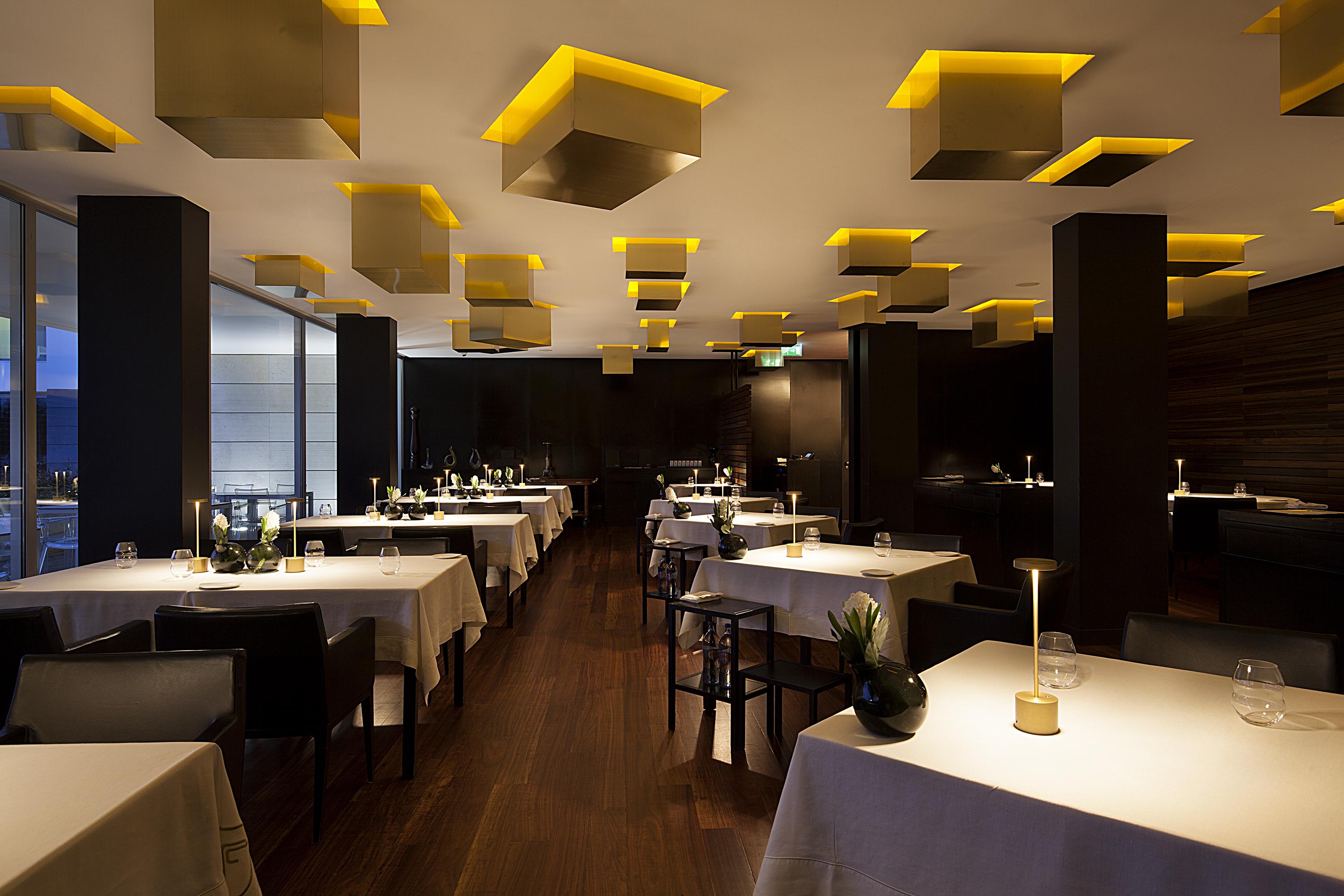 Altis Belem Hotel & Spa, A Member Of Design Hotels リスボン エクステリア 写真 Interior of the restaurant
