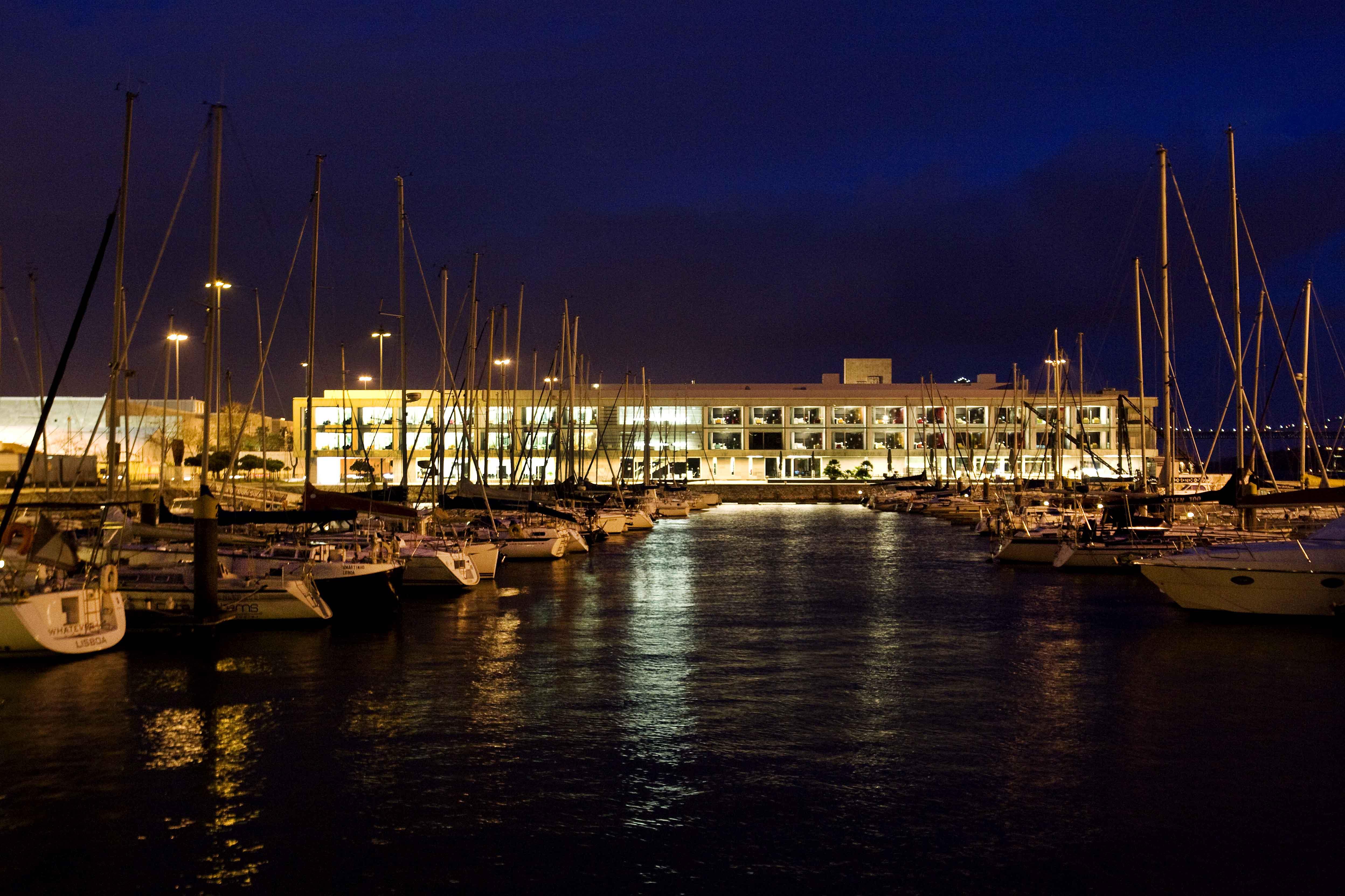 Altis Belem Hotel & Spa, A Member Of Design Hotels リスボン エクステリア 写真 The port of San Benedetto del Tronto