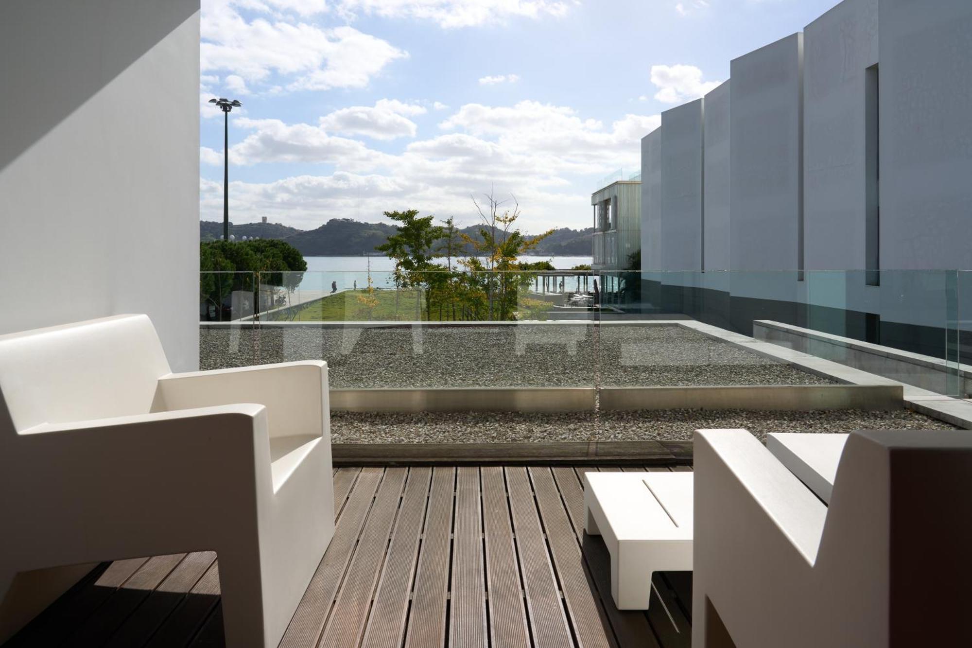 Altis Belem Hotel & Spa, A Member Of Design Hotels リスボン エクステリア 写真 View from the hotel