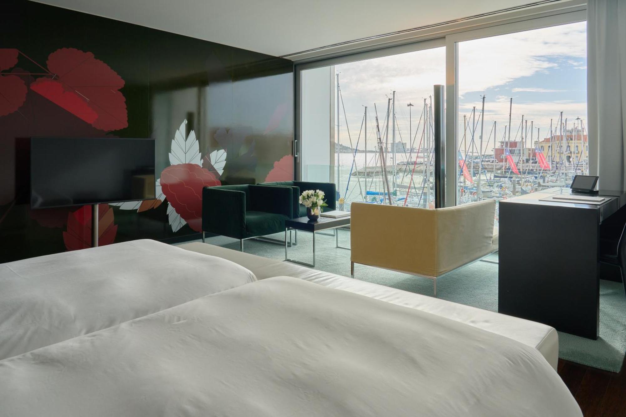 Altis Belem Hotel & Spa, A Member Of Design Hotels リスボン エクステリア 写真 A room at the hotel