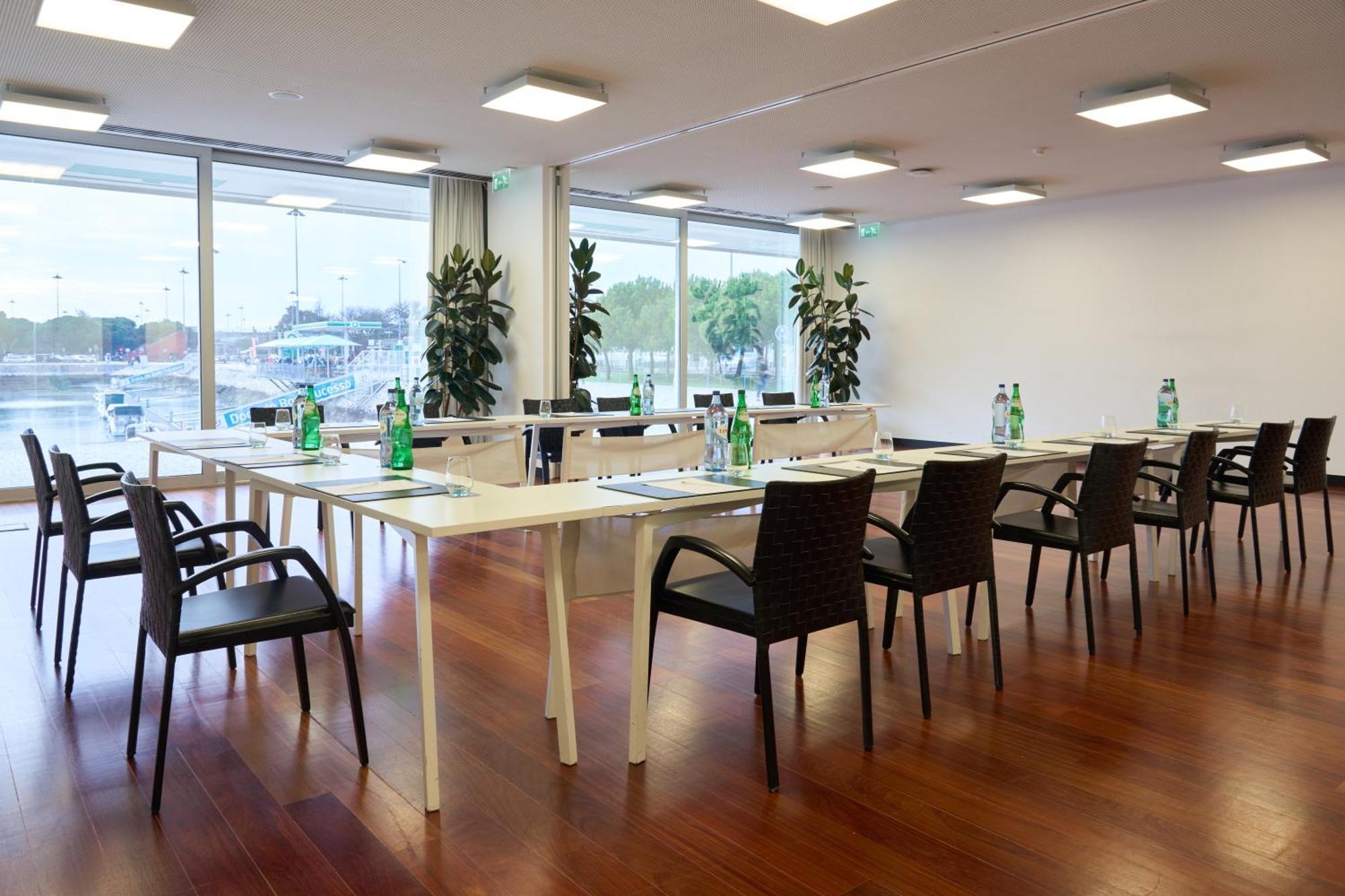 Altis Belem Hotel & Spa, A Member Of Design Hotels リスボン エクステリア 写真 Meeting room